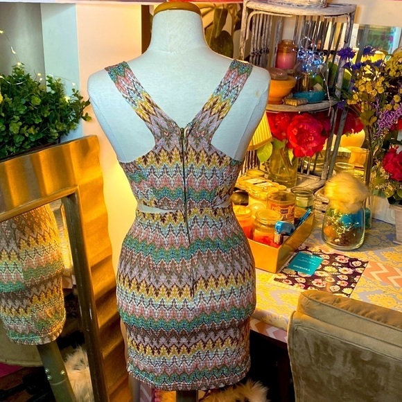 🌷 Ark & Co 🌷  Multicoloured Geometric Cutout Dress - Picture 5 of 10